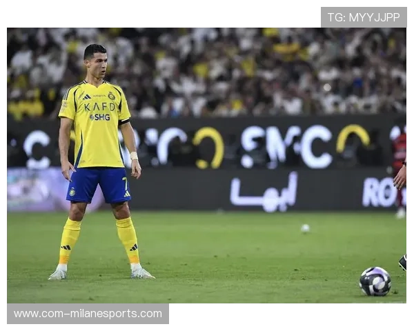 C罗是否变胖了？揭开球星身体变化的背后真相