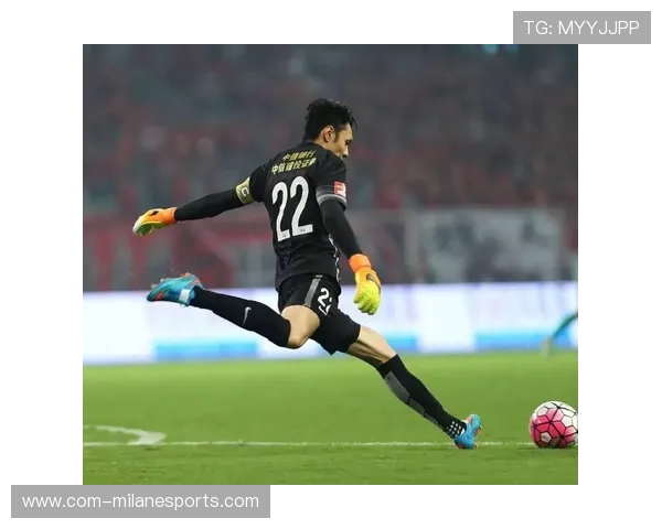 《那些挥别绿茵场的荣耀时刻：球星退役背后的故事与传承》